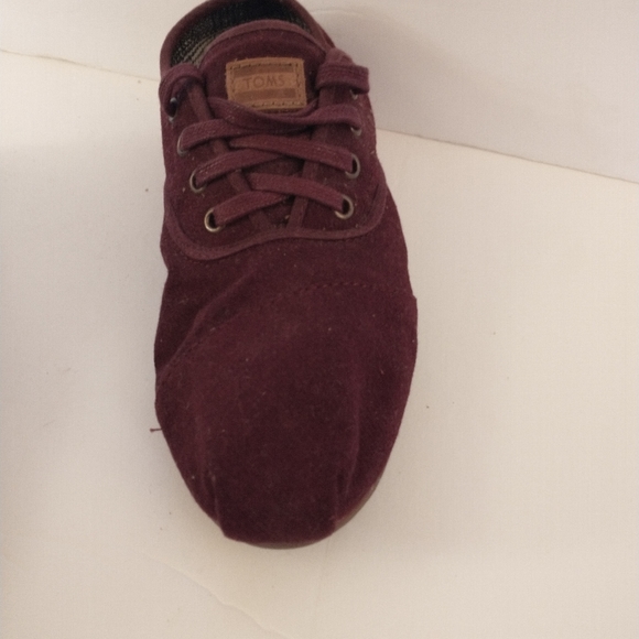 Toms Burgundy Lace Up Sneaker Shoes Size 11 - Picture 5 of 7